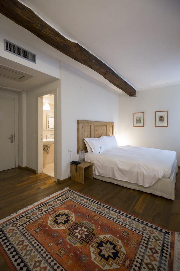 Standard Double Room,655577184:JPEG
